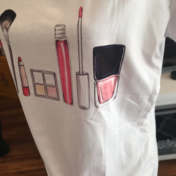 Makeup 💄 shirts 💕💕 - Picture 2 of 4